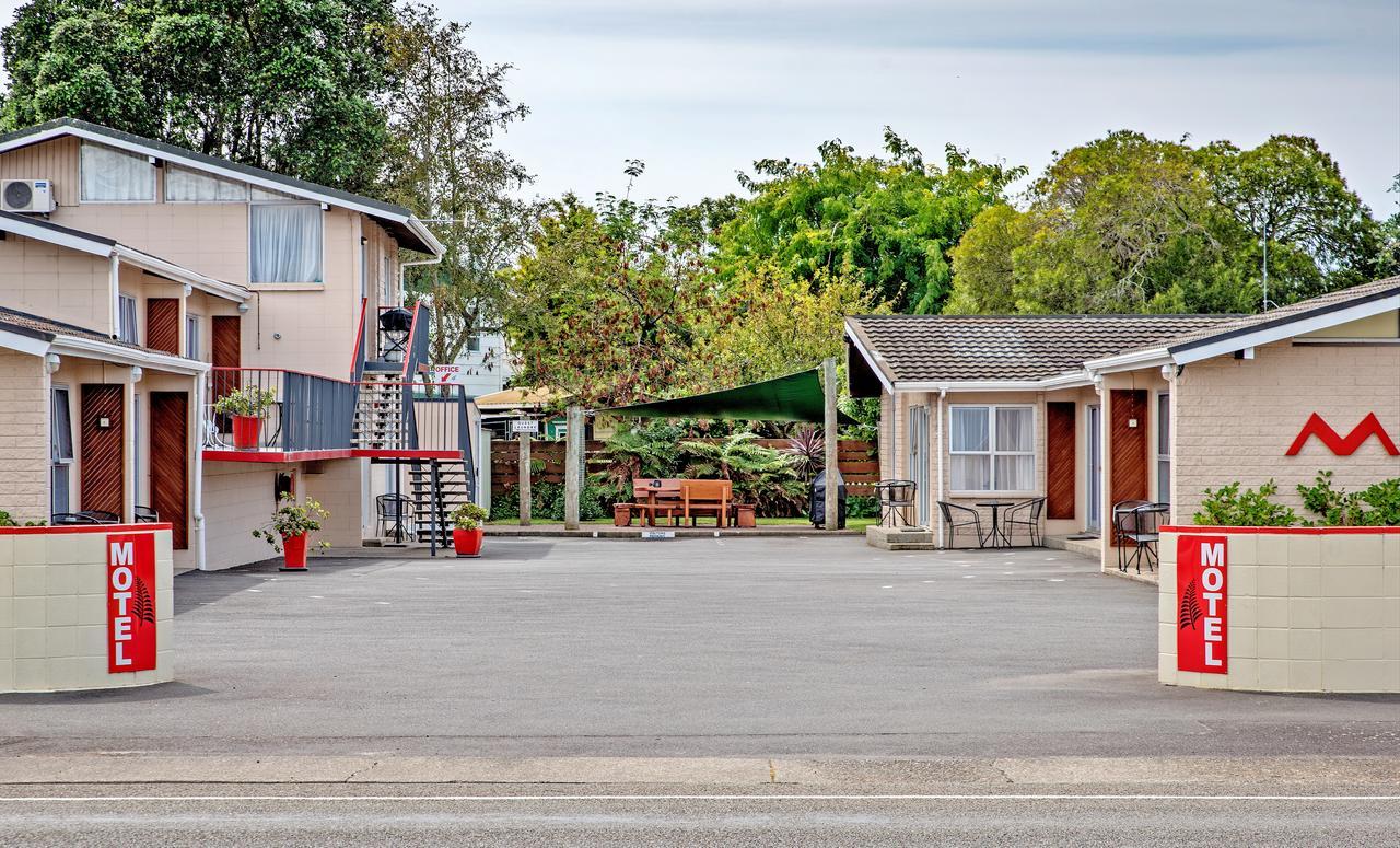 Tourist Court Motel Уакатане Экстерьер фото